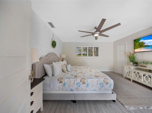 2132 NE 63rd Ct, Fort Lauderdale FL 33308