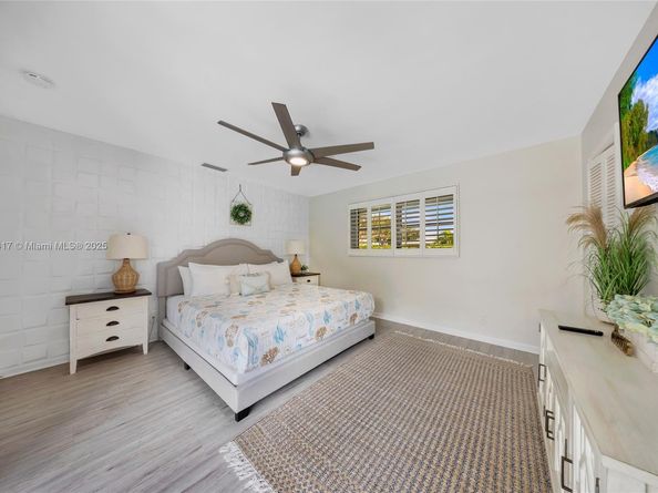 2132 NE 63rd Ct, Fort Lauderdale FL 33308