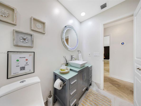 2132 NE 63rd Ct, Fort Lauderdale FL 33308