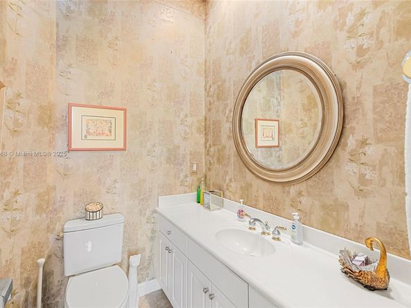 8100 Muirhead Cir, Boynton Beach FL 33472