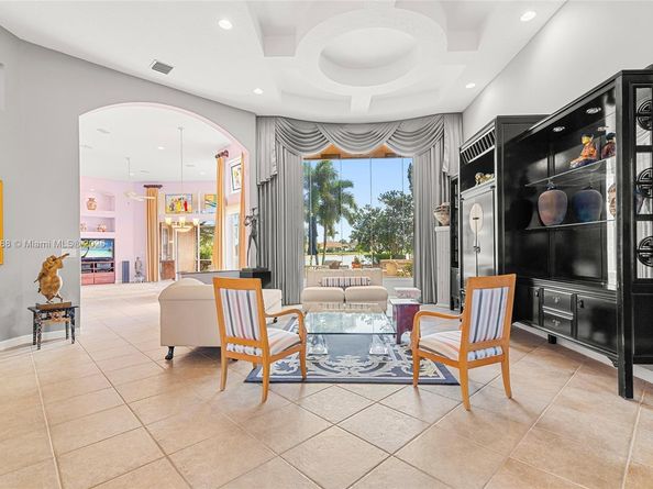 8100 Muirhead Cir, Boynton Beach FL 33472