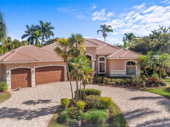 8100 Muirhead Cir