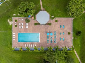 1750 NE 191st St 7001, Miami FL 33179