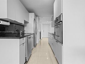 1750 NE 191st St 7001, Miami FL 33179