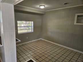 811 Evergreen Dr, Lake Park FL 33403