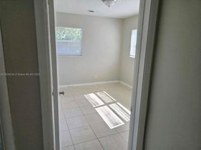 811 Evergreen Dr, Lake Park FL 33403