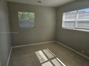 811 Evergreen Dr, Lake Park FL 33403