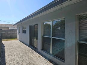 811 Evergreen Dr, Lake Park FL 33403