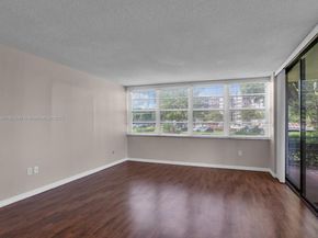 1000 Saint Charles Pl L4, Pembroke Pines FL 33026