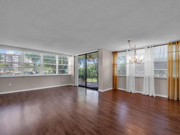 1000 Saint Charles Pl L4, Pembroke Pines FL 33026