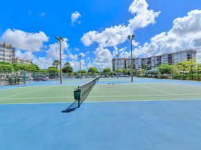 1000 Saint Charles Pl L4, Pembroke Pines FL 33026