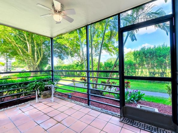 1000 Saint Charles Pl L4, Pembroke Pines FL 33026