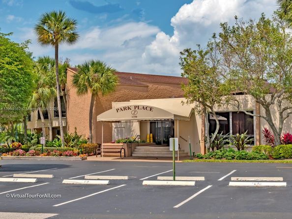 1000 Saint Charles Pl L4, Pembroke Pines FL 33026