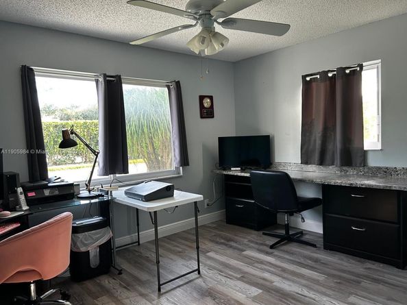 1907 SW 22nd Way, Boynton Beach FL 33426