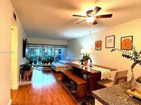 483 N Pine Island Rd C205, Plantation FL 33324