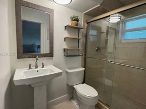 483 N Pine Island Rd C205, Plantation FL 33324