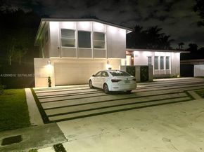 19960 Highland Lakes Blvd, Miami FL 33179