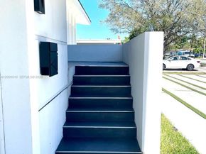 19960 Highland Lakes Blvd, Miami FL 33179