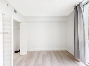 325 S Biscayne Blvd 2226, Miami FL 33131