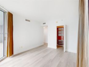 325 S Biscayne Blvd 2226, Miami FL 33131