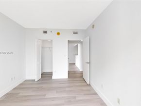 325 S Biscayne Blvd 2226, Miami FL 33131