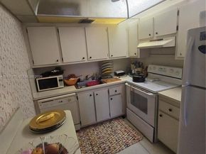 13500 SW 1st St 202U, Pembroke Pines FL 33027