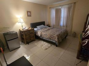 13500 SW 1st St 202U, Pembroke Pines FL 33027