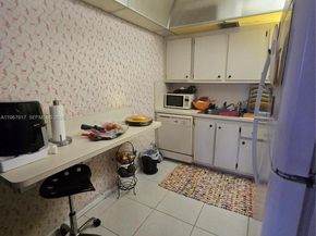 13500 SW 1st St 202U, Pembroke Pines FL 33027