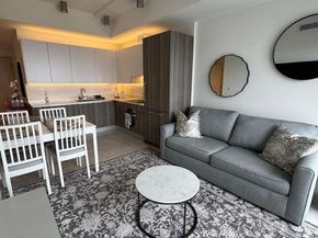 239 SW 9th St 1704, Miami FL 33130