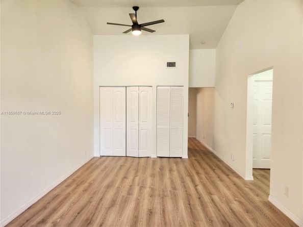 21127 NE 5th Pl, Miami FL 33179