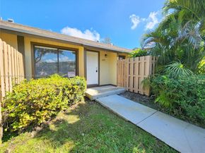 21127 NE 5th Pl, Miami FL 33179