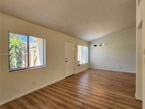 21127 NE 5th Pl, Miami FL 33179