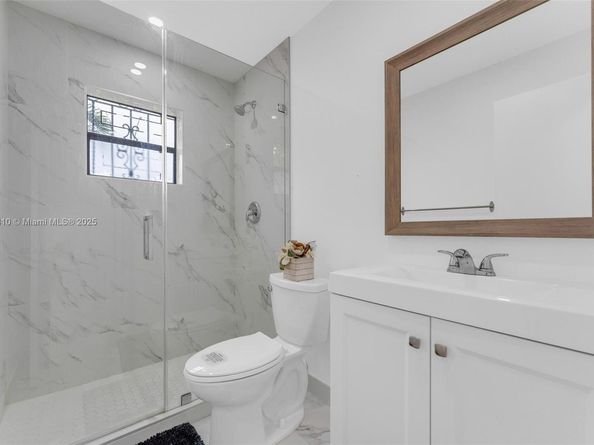2401 SW 102nd Ave, Miami FL 33165