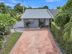 2401 SW 102nd Ave, Miami FL 33165