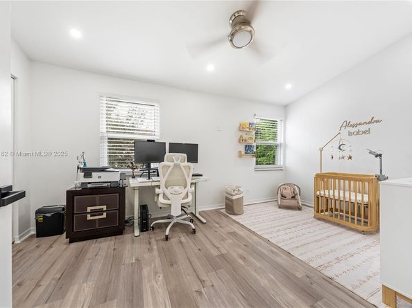 3803 NW 122nd Ter, Sunrise FL 33323