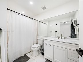 3803 NW 122nd Ter, Sunrise FL 33323