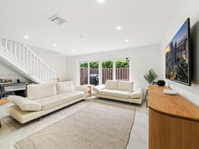 3803 NW 122nd Ter, Sunrise FL 33323