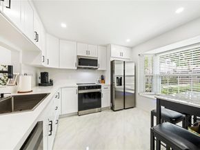 3803 NW 122nd Ter, Sunrise FL 33323