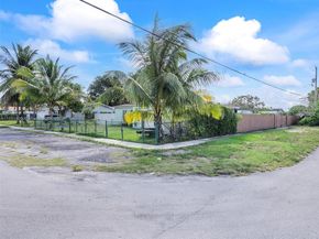 710 E 39th St, Hialeah FL 33013