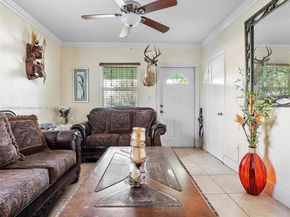 710 E 39th St, Hialeah FL 33013