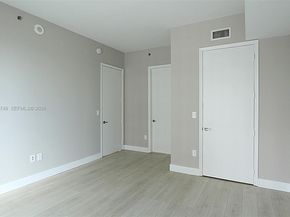 500 Brickell Ave 4110, Miami FL 33131