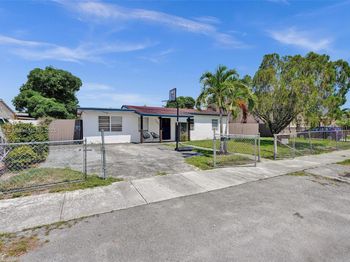16031 NW 18th Ct