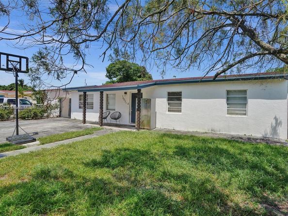 16031 NW 18th Ct, Miami Gardens FL 33054