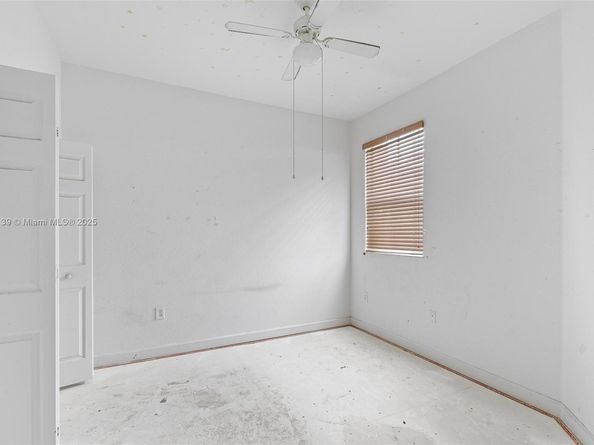 601 SE 37th Pl, Homestead FL 33033