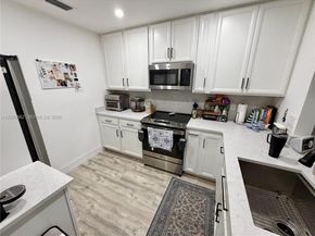 11259 SW 88th St 204H, Miami FL 33176