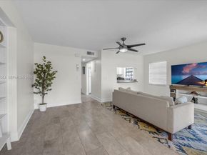 101 Lincoln Ct 101, Deerfield Beach FL 33442