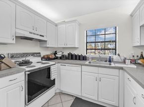 101 Lincoln Ct 101, Deerfield Beach FL 33442