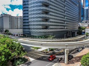 1050 Brickell Ave 414, Miami FL 33131