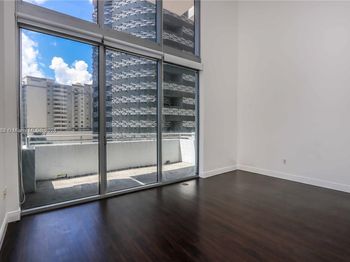 1050 Brickell Ave