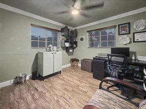 11040 NW 22nd St, Pembroke Pines FL 33026